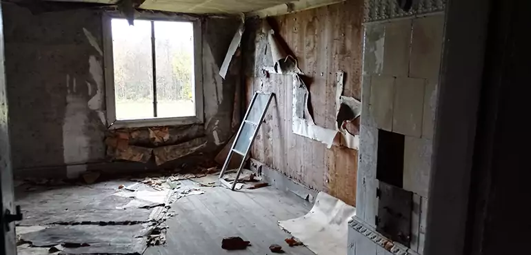 Why Selling a Distressed House Through Traditional Methods Fails in Amarillo